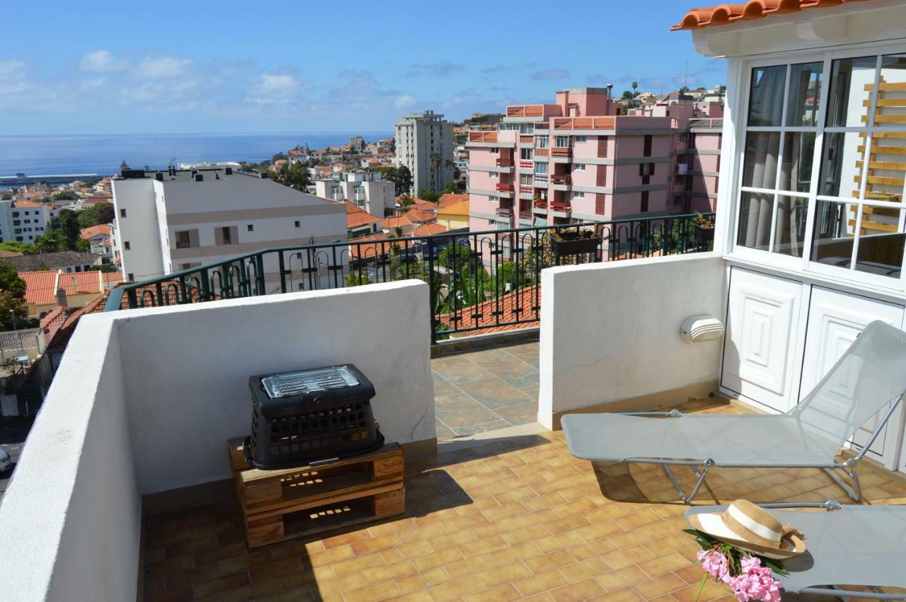 Top Floor With Balcony In Funchal ภายนอก รูปภาพ