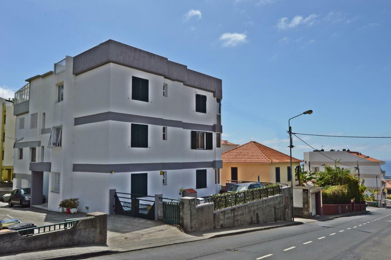 Top Floor With Balcony In Funchal ภายนอก รูปภาพ
